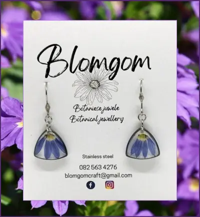 Medium Triangle Shaped Earrings - Fairy Wings (EARST005)